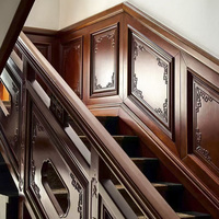 Escalier droit en bois massif de style classique traditionnel, durable, sur mesure, avec rampe et solution de projet complète pour usage intérieur