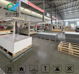 16mm 18mm Op Maat Gemaakte Kleur Brandwerende PVC Schuimplaat Sandwichplaat voor Keukenmeubels Kunststofplaten - Product Image 1