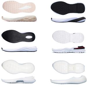 Produzione Cinese di <span class=keywords><strong>Alta</strong></span> Qualità <span class=keywords><strong>Suola</strong></span> Esterna per <span class=keywords><strong>Sneakers</strong></span> Sportive da Uomo <span class=keywords><strong>Suola</strong></span> per Scarpe Casual <span class=keywords><strong>Suola</strong></span> in Gomma <span class=keywords><strong>con</strong></span> Logo Personalizzato <span class=keywords><strong>Suola</strong></span> per Calzaturificio - Product Image 3
