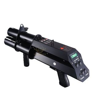 Pistolet à confettis à 3 mains, électrique, à trois têtes, alimenté par batterie - Product Image 1