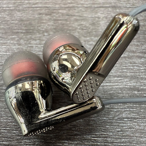 Auricolari Realme Buds <span class=keywords><strong>2</strong></span> con Filo, Chipset JL, Bassi Metallici, Impermeabili IPX3, Cavo da 1,2m, Auricolari Sportivi - Product Image 4