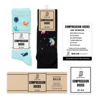 Chaussettes de compression en nylon fantaisie, originales et amusantes, avec logo personnalisé KTS23 OEM, antimicrobiennes, pour infirmières, hauteur genou.