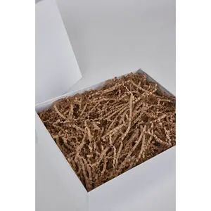 Boîte cadeau vide personnalisée blanche avec motif de Noël et nom pour cadeaux de vacances 20x20 & 25x30 - Product Image 5