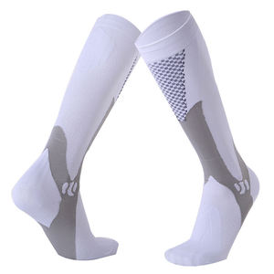 Chaussettes de compression professionnelles en nylon éponge pour la course à pied, le marathon, la randonnée et le cyclisme en extérieur, pour hommes et femmes adultes, vente en gros - Product Image 4