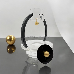 Set Mayim Achronim in Lucite Judaica con Manici Personalizzati in Acrilico, Regali per Purim, Contenitori per Acqua - Product Image 3