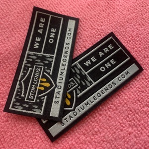 Etichetta Tessuta Damascata con Incollatura a Caldo Tagliata al Laser, Lavabile e Termoadesiva per Colletti di Abbigliamento e <span class=keywords><strong>Scarpe</strong></span> - Product Image 2