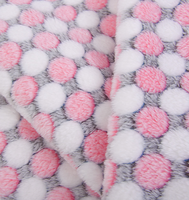 Tissu tricoté double face 100% polyester velours corail flanelle imprimé offset à motif de points pour couvertures, chaussures et produits pour animaux de compagnie