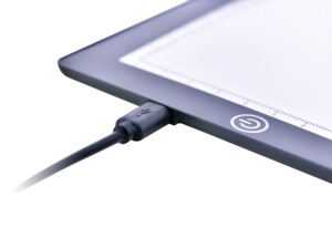 Nuovo <span class=keywords><strong>Tavolo</strong></span> Luminoso Regolabile <span class=keywords><strong>per</strong></span> <span class=keywords><strong>Disegno</strong></span> e Progettazione di Abbigliamento, in Plastica, <span class=keywords><strong>per</strong></span> Artisti dai 5 ai 7 Anni - Product Image 4