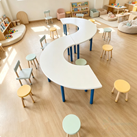 Table d'enfants Chiquitos Arc Splicing Crescent Curve, table de jeu demi-lune pour maternelle, mobilier de salle de classe pour garderie