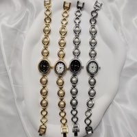 Montre-bracelet ovale vintage personnalisée avec logo ODM/OEM pour femme, bracelet en alliage, mouvement à quartz, fausses perles, vente en gros en usine