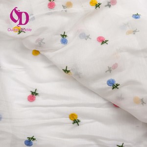 Elegante bordado 100% poliéster Jacquard para tela de <span class=keywords><strong>tul</strong></span> Tencel blanco semitransparente batas de moda para bodas - Product Image 5