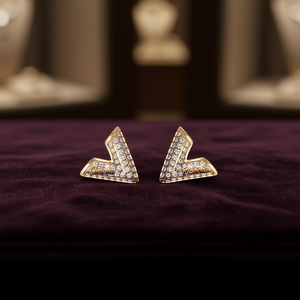 Orecchini di Diamanti Tianwa in Oro Massiccio 18K, Taglio Triangolare, Diamanti Bianchi Naturali Colore G, Gioielli Unisex Trendy per Uso Quotidiano - Product Image 2