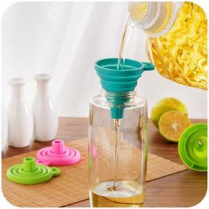 Silicone Folding Funnel Mini Telescopic Kitchen Liquid Dispensing Oil Bottle Funnel Green Pink Blue Collapsible Reusable - Product Image 2