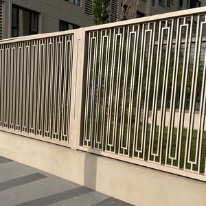 Panneaux de clôture en acier galvanisé <span class=keywords><strong>noir</strong></span> <span class=keywords><strong>anti</strong></span>-corrosion, revêtement poudré, 6 pieds, 8 pieds, fabrication - Product Image 6