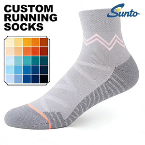 थोक कस्टम उच्च गुणवत्ता वाले खेल मोजे वसंत बुना हुआ लुभावनी सूती छोटे मोजे पुरुषों के खेल मोजे कस्टम - Product Image 1