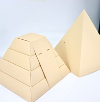 Maßgefertigte Pyramidenförmige Deckelbox aus Lebensmittelqualität-Papier für Catering-Verpackungen, Servierplatten, Brot, Desserts, Snacks und Takeaway