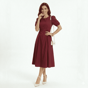 Robe Midi Élégante Bordeaux à Col Rond et Manches Courtes avec Taille Froncée pour Femme, Coupe Évasée, Couleur Unie, Vente en Gros - Product Image 2