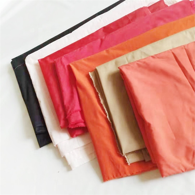 Обычная эластичная нейлоновая ткань, доступная в различных цветах и с принтом, с множеством других отделок