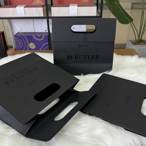 Bolsa de Compras de Papel con Asa Troquelada de Lujo, Bolsa de Regalo de Cartón Negro Mate con Logotipo Personalizado para Boutique, Cosméticos, Joyería, Ropa - Product Image 2