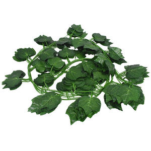 Feuilles vertes artificielles en plastique, style Pothos, pour décoration intérieure, haute simulation, 12 tiges par douzaine - Product Image 1