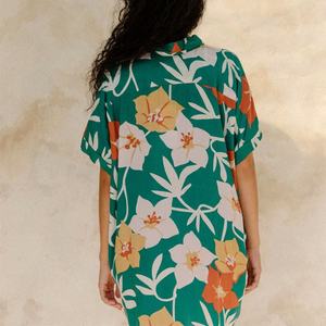 Robe de luxe pour femmes fabriquée par le fabricant, robe à imprimé hawaïen, robe mi-longue, chemise en rayonne personnalisée - Product Image 5