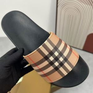 Venta Directa de Fábrica de Pantuflas de Diseño con Patrón a Cuadros de Alta Calidad, Pantuflas para Hombre, Pantuflas para Mujer, Sandalias de Playa - Product Image 6