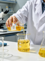 Huiles essentielles Méthyl Ionone CAS 127-41-3 Qualité industrielle Pureté 99% Matières premières aromatiques pour usage industriel et commercial