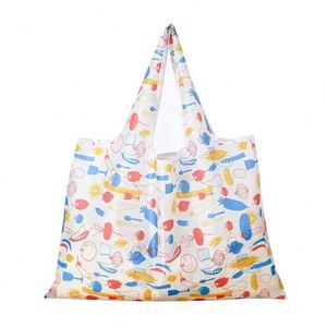 Sac fourre-tout pliable en nylon OEM ODM, écologique, réutilisable, avec design par sublimation - Product Image 3