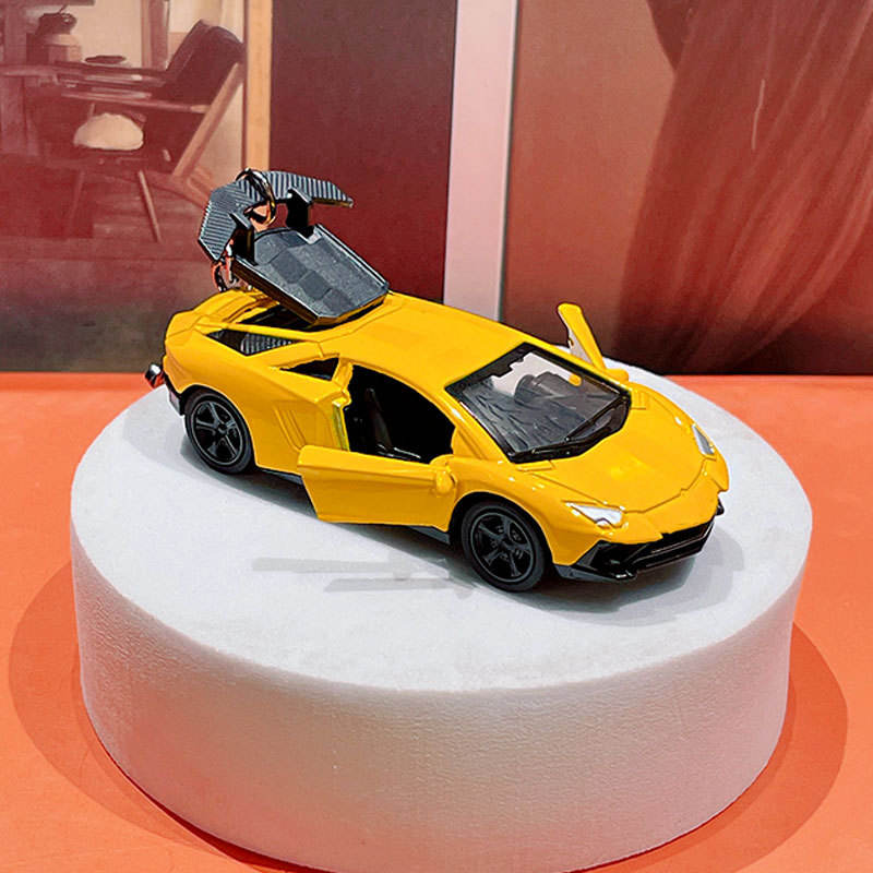 Simulación mini coche deportivo colgante-amarillo