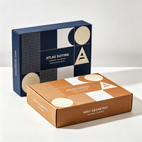 Boîte en carton ondulé imprimée offset avec feuille d'or, production 72H, pour emballage sur mesure de costumes et vêtements, recyclable