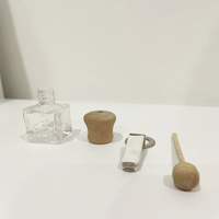 Vente en gros 8ml sortie d'air automatique pince givrée parfum vide voiture désodorisant conteneur bouteille voiture évent diffuseur d'huile bouteille