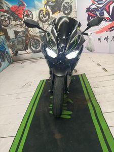 Motos d'occasion <span class=keywords><strong>H2</strong></span> Motos 400cc, <span class=keywords><strong>Moto</strong></span> à essence, <span class=keywords><strong>Moto</strong></span> sportive, <span class=keywords><strong>Moto</strong></span> de course, <span class=keywords><strong>Moto</strong></span> de banlieue, <span class=keywords><strong>Moto</strong></span> de rue - Product Image 5