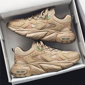 รองเท้าผ้าใบผู้ชายรุ่นใหม่สุดฮิตประจำปี 2026 สำหรับฤดูใบไม้ผลิ ระบายอากาศได้ดี ใส่ได้หลายโอกาส เหมาะสำหรับวิ่งและใส่ลำลอง มีไซส์ 35-45 สีดำ เทา กากี - Product Image 5