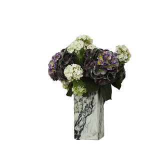 Jarrón de Flores de Piedra Arenisca Art Deco Personalizado por HAYAT INDUSTRIES para Decoración del Hogar - Product Image 1