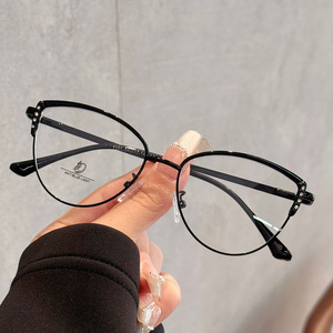 Monture de lunettes œil de chat Qianai pour femme, en métal, monture complète, anti-lumière bleue, charnières à ressort, design irrégulier JS9 4 1101 - Product Image 5