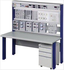 Carte d'entraînement électronique pour circuits logiques analogiques et numériques, destinée à l'éducation en laboratoire de semi-conducteurs et comme équipement pédagogique scolaire - Product Image 1