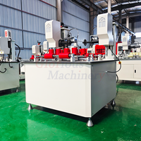 Machines de production et d'assemblage pour la fabrication de poignées de porte en profilé aluminium à rupture de pont thermique et de machines de fabrication de fenêtres et de portes en aluminium