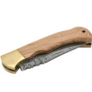 Navaja de bolsillo de acero de Damasco forjada a mano para minoristas - Product Image 4