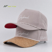 Casquette de baseball en nylon à 5 panneaux personnalisée de haute qualité, perforée au laser, respirante et à séchage rapide pour le sport (vente en gros)