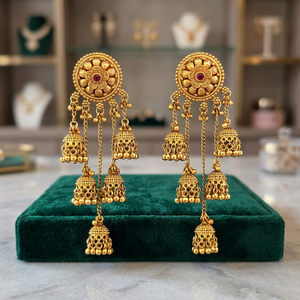 Pendientes Clásicos Antiguos de Latón Hechos a Mano para Mujer, con Cristales de Corte Princesa y Diamantes de Imitación en Forma de Luna, Baño de Oro Mate, Sin Níquel ni Plomo - Product Image 2