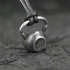 Collar con Colgante de Kettlebell de Acero Inoxidable para Hombre, Estilo Hip Hop, Joyería Retro, Accesorio de Regalo - Product Image 4
