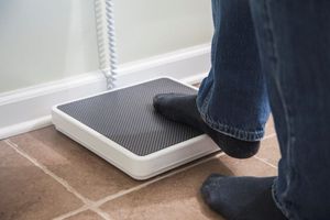 Bilancia Digitale Intelligente 250KG/550lb con Ampio Display LCD, Misurazione BMI per Adulti e Bambini, Bilancia da Bagno per Uso Domestico - Product Image 6