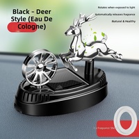 Diffuseur d'air de voiture rotatif à énergie solaire en forme de cerf, ornement créatif d'aromathérapie pour tableau de bord, décoration intérieure automobile pour siège de voiture
