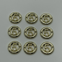 Plaques métalliques personnalisées à coudre pour vêtements, avec chiffre 5 creux, cadre circulaire doré poli écologique, accessoires de quincaillerie