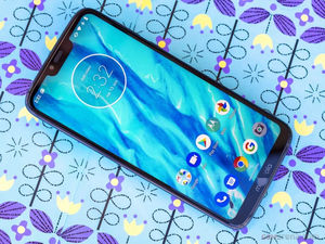 Teléfono Inteligente G7 Power de 32 GB Desbloqueado en Oferta, Ideal para la Vida Diaria, Viajes y Más - Product Image 1