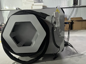 เครื่องเชื่อมไฟเบอร์เลเซอร์แบบมือถือ 3kW มัลติฟังก์ชั่น พร้อมระบบระบายความร้อนด้วยอากาศ สำหรับเชื่อมท่อ - Product Image 3