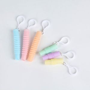 ของเล่นที่กำหนดเอง-ความแปลกใหม่ที่มีสีสันทางประสาทสัมผัสพวงกุญแจท่อ TPR ของเล่นบรรเทาความเครียดดึงและยืด - Product Image 3