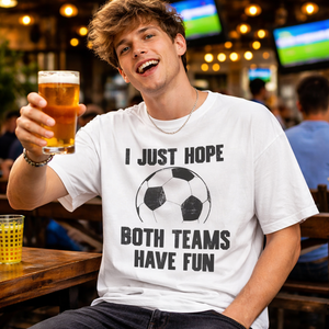 Camiseta de Fútbol Personalizada con la Frase "Solo Espero que Ambos Equipos se Diviertan" para Hombre, Camiseta de Algodón Vintage de Corte Holgado, Estilo Casual - Product Image 5
