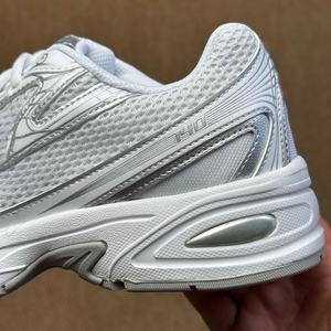 Chaussures de sport décontractées pour hommes de style très vendu, luxueuses, 740, respirantes, chaussures de skate décontractées pour hommes et femmes - Product Image 4