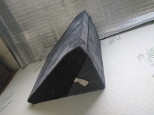 Cuscino a cuneo pieghevole multiuso <span class=keywords><strong>grigio</strong></span> e bianco in memory foam regolabile per la lettura e il comfort - Product Image 6